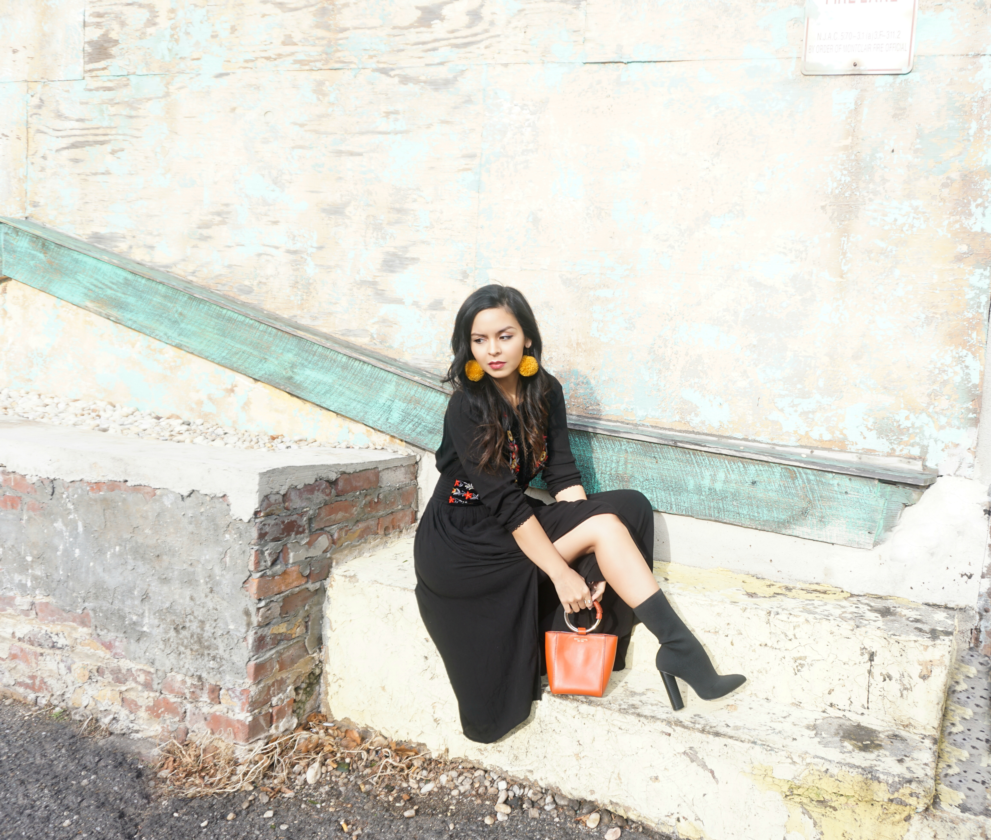 <img src="freepeoplemididress.jpg" alt="free people midi dress">