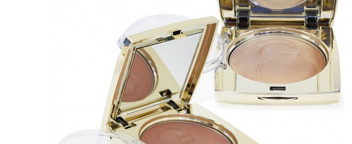 Beauty Trend Alert: Strobing